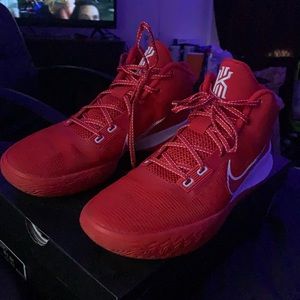 flytrap basketball shoes